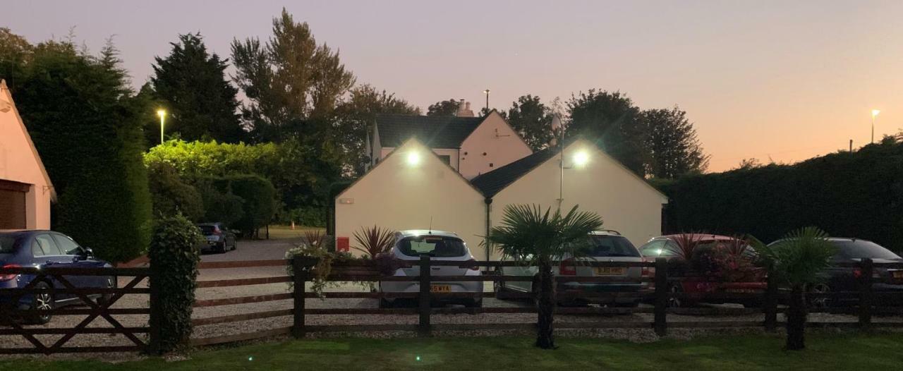 Hope Orchard Bed & Breakfast Cheltenham Bagian luar foto